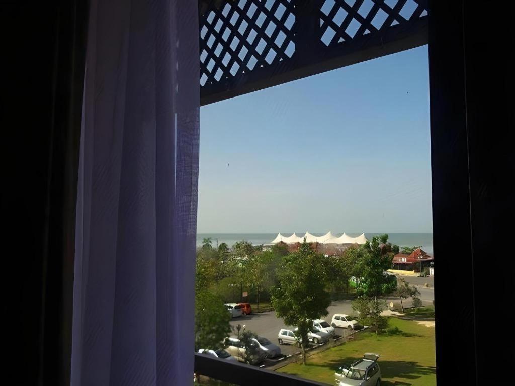 Putra Brasmana Hotel Kuala Perlis Exterior foto
